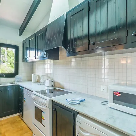 Casa 2 R En Complejo Сasa de vacaciones Binisafua